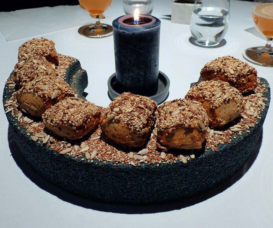 ../Images/LI,MEI-HUI.Norway.Maaemo_ (9).jpg